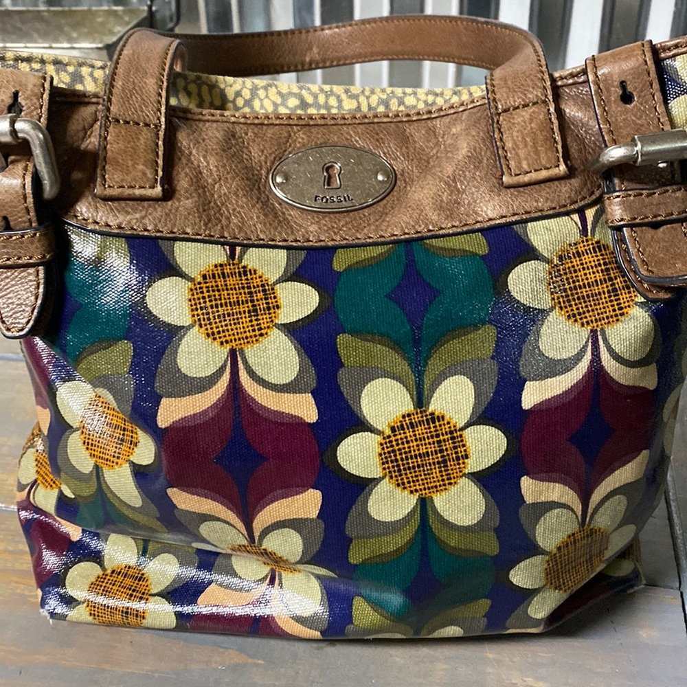 Fossil purse with shoulder straps (677/5)